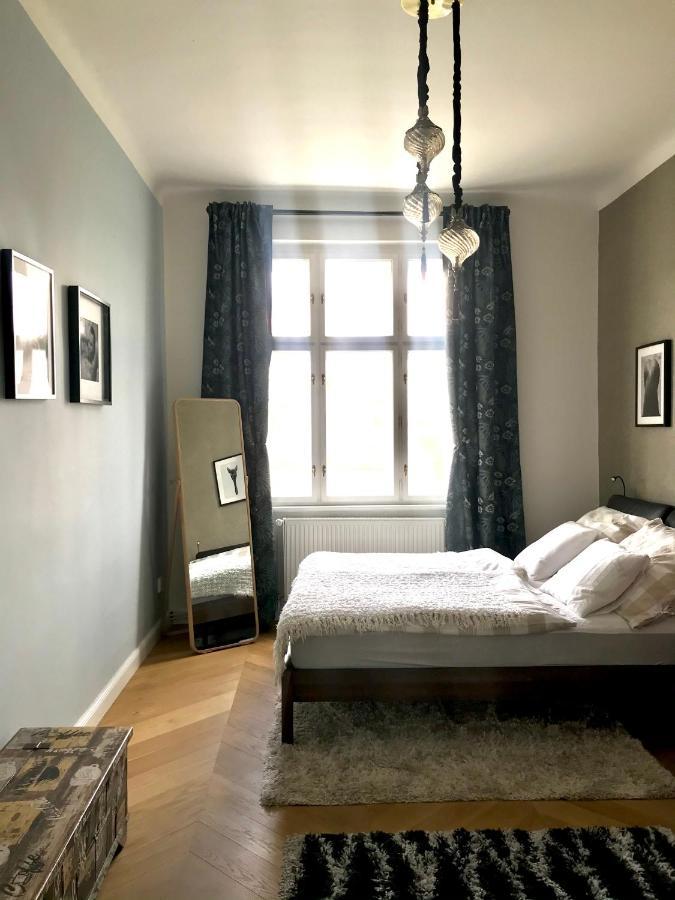 Outstanding In Center Praga