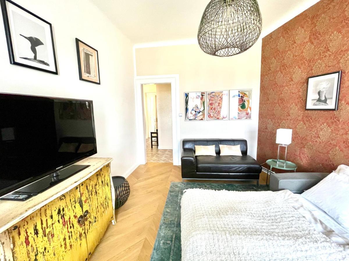 Outstanding In Center Apartament Praga